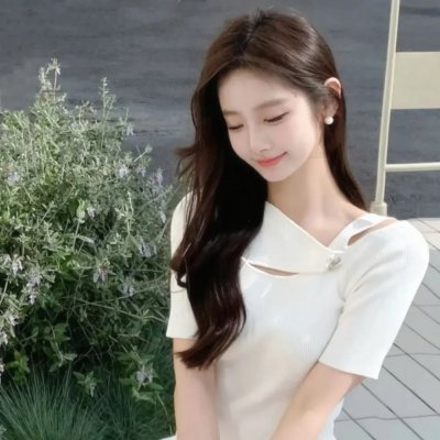 女人与斗士 在线观看封面